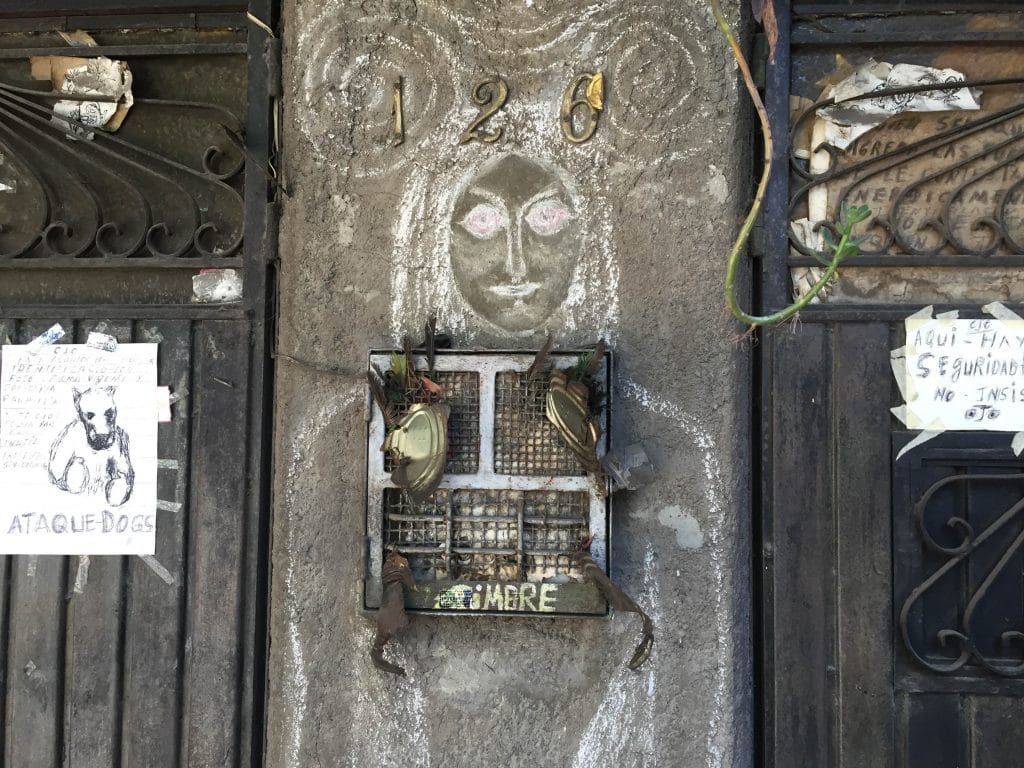 street art with graffiti in roma norte in CDMX